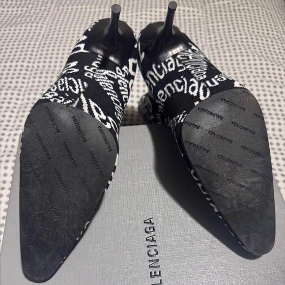 Like New worn once with box!!! Authentic Balenciaga Knit Jacquard Bootie!!! - Picture 7 of 7